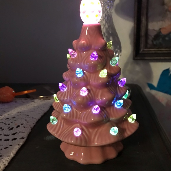 Retro Lighted Ceramic Easter Trees/Accents - Picture 4 of 11